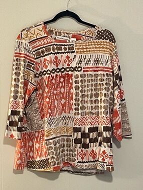 Alfred Dunner Multicolor Geometric Print Long Sleeve Top. Item # 11391